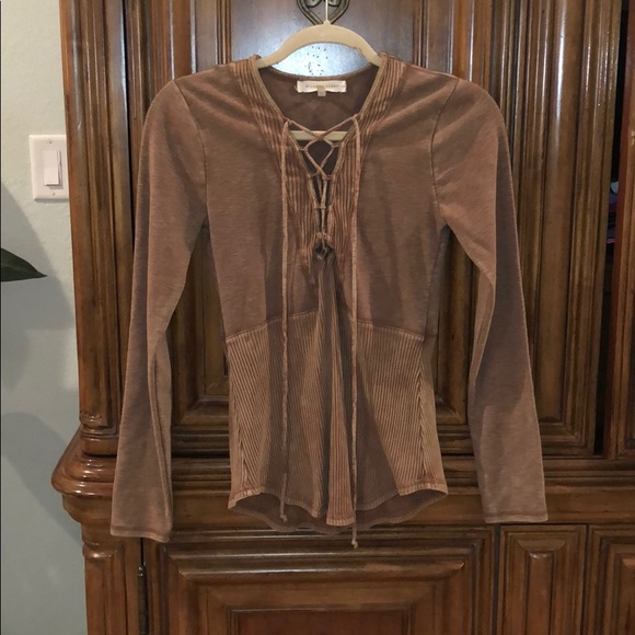 Gilders Intent long sleeve blouse - Picture 1 of 6
